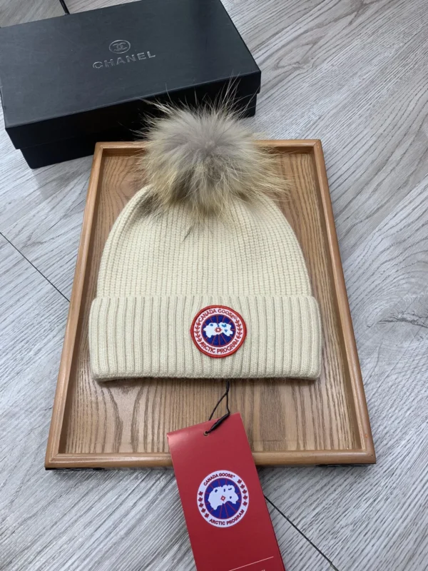 106 - CG - Bobble Hat - Image 5
